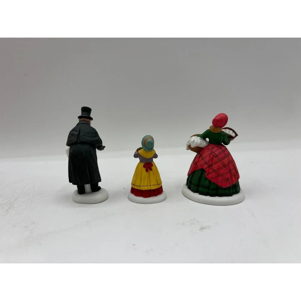 Department 56 1997 Vintage Heritage Village The Spirit Of Giving Set of 3 58322